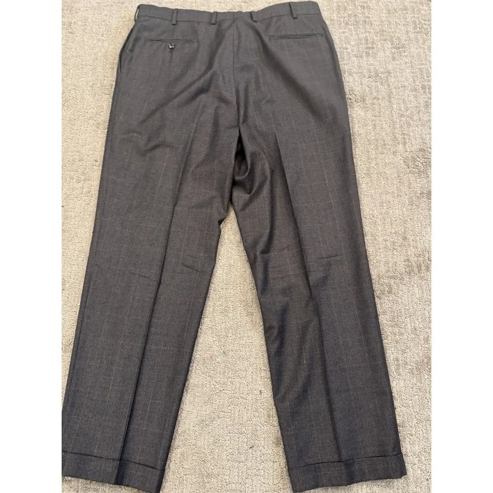 JOS. A. BANK Glen Plaid Wool Cashmere 2 Pc Suit Men's Size 46R, 40X32 With Room